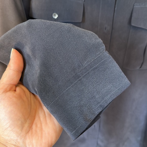 Rails Rhett Charcoal 100% Silk Button Down - Large - Picture 2 of 13